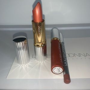 La Bella Donna’s lip set